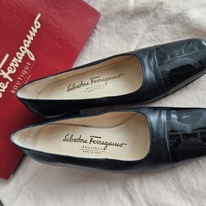 Salvatore Ferragamo Women's Black Leather Shoes